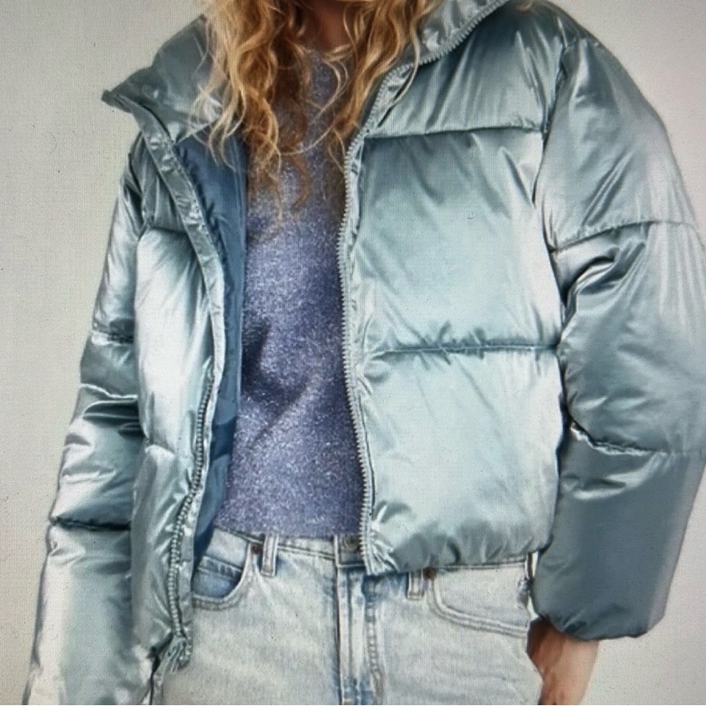 NWT Old Navy Size 2x Women's Icy Blue Metallic Cropped Puffer Jacket